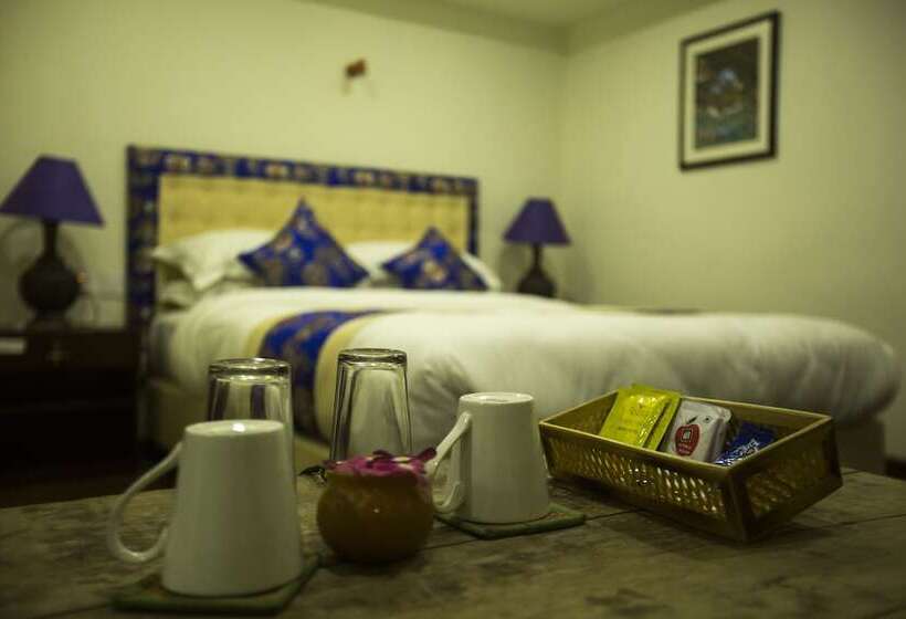 هتل Heranya La:ku