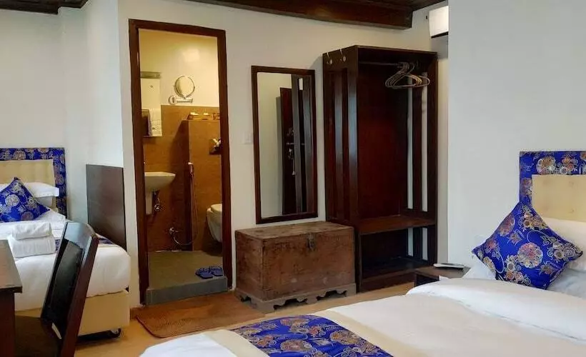 هتل Heranya La:ku