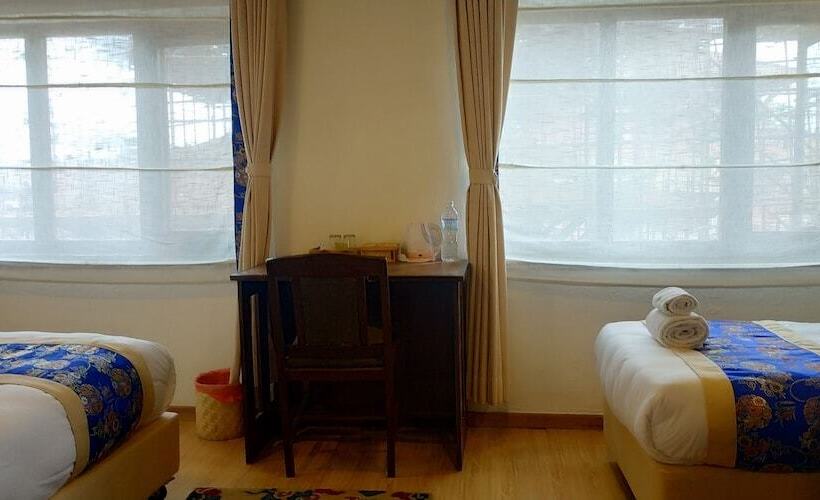 هتل Heranya La:ku