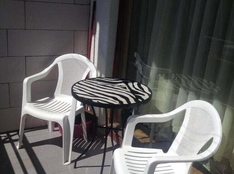 בית מלון כפרי Joy Apartments