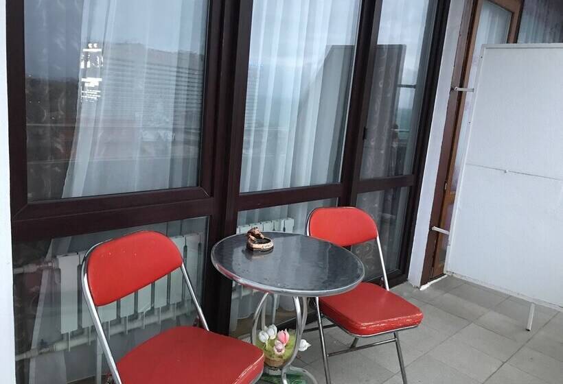 בית מלון כפרי Joy Apartments