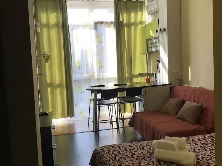 Hotelli Joy Apartments