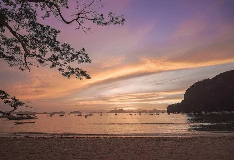 ホテル Weekends El Nido Beach Resort