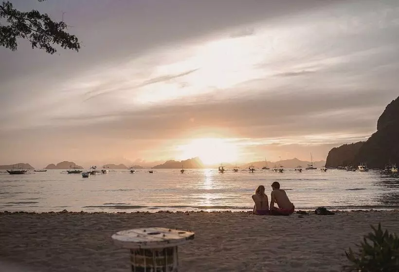 ホテル Weekends El Nido Beach Resort
