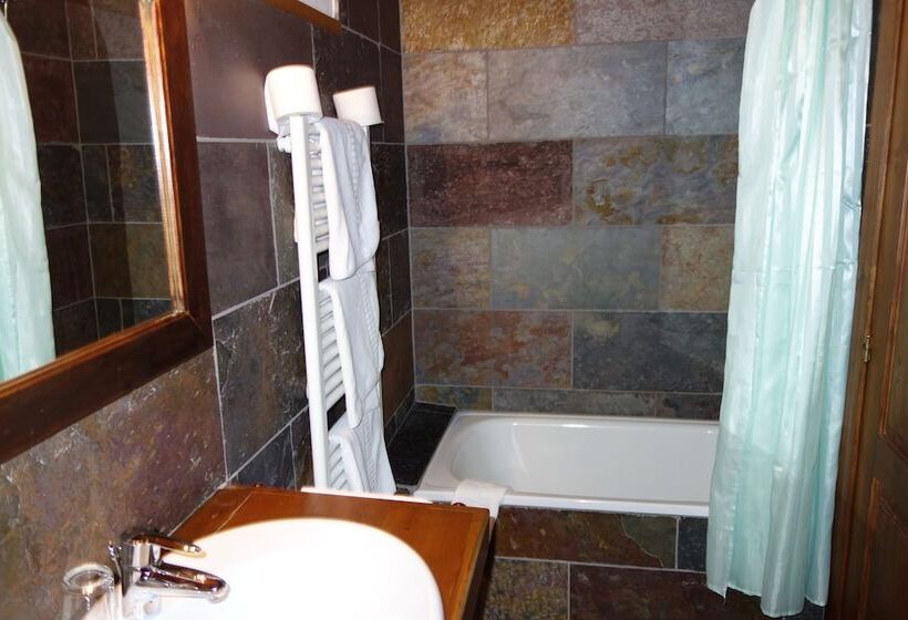 پانسیون Cal Marrufes