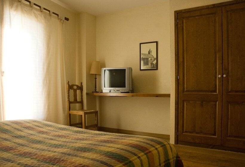 پانسیون Cal Marrufes