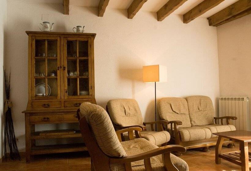 پانسیون Cal Marrufes