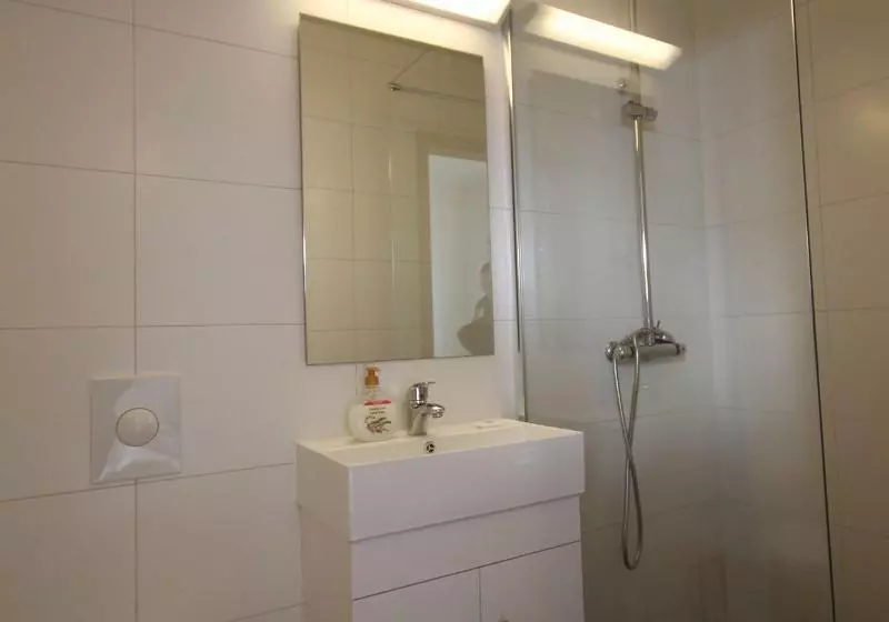 پانسیون Siggi Nobb Guesthouse