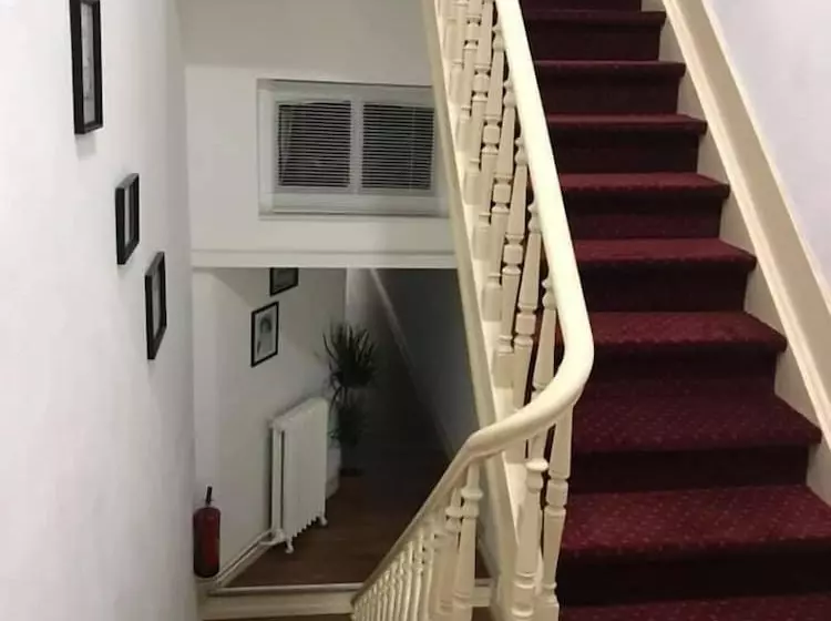 پانسیون The Hive Rooms