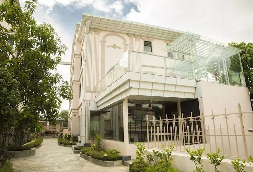 Sarovar Residency Serviced Apartment