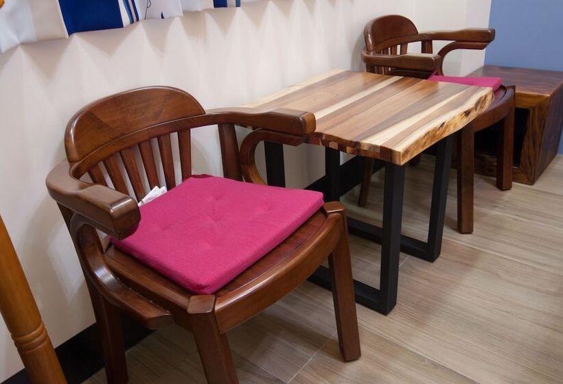 تختخواب و صبحانه Placeofheart