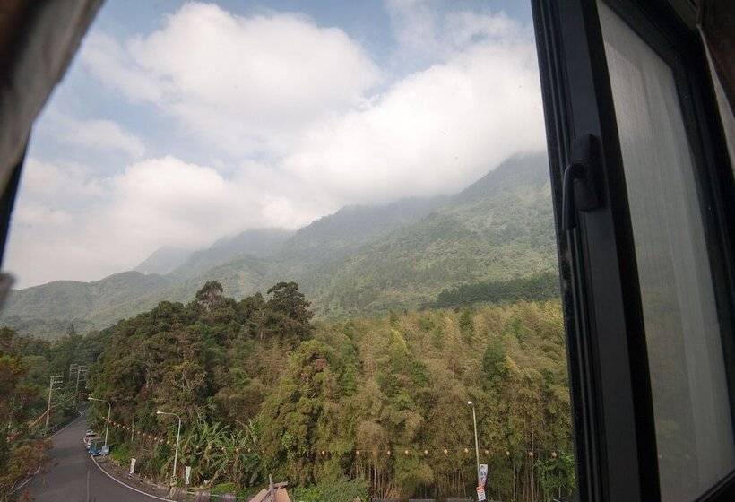 تختخواب و صبحانه Placeofheart