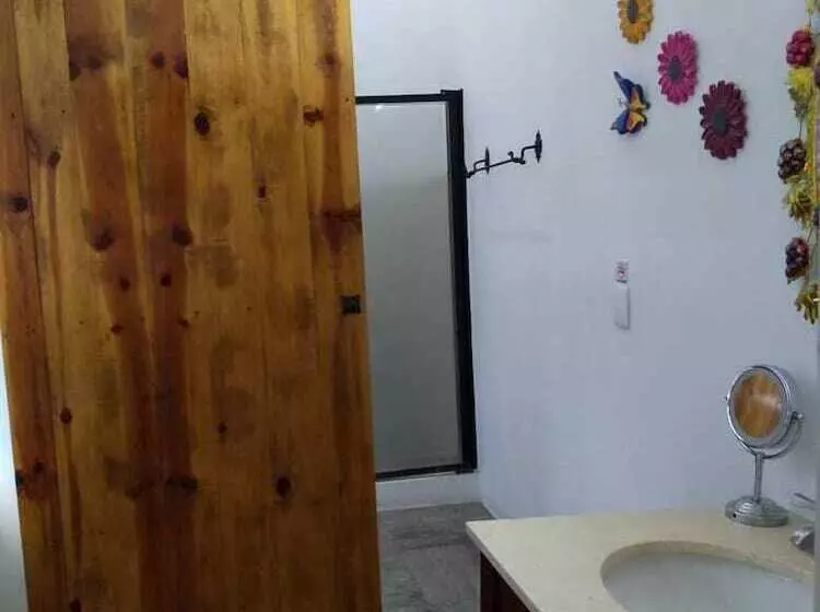 ホテル Casona Tlaquepaque Temazcal Y Spa