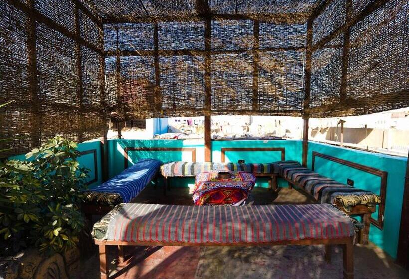 هتل Dahab Hostel