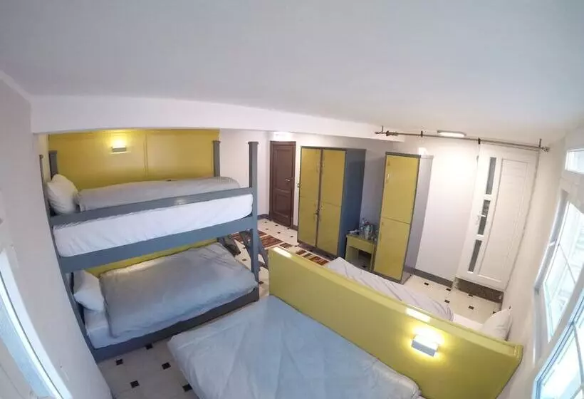 هتل Dahab Hostel