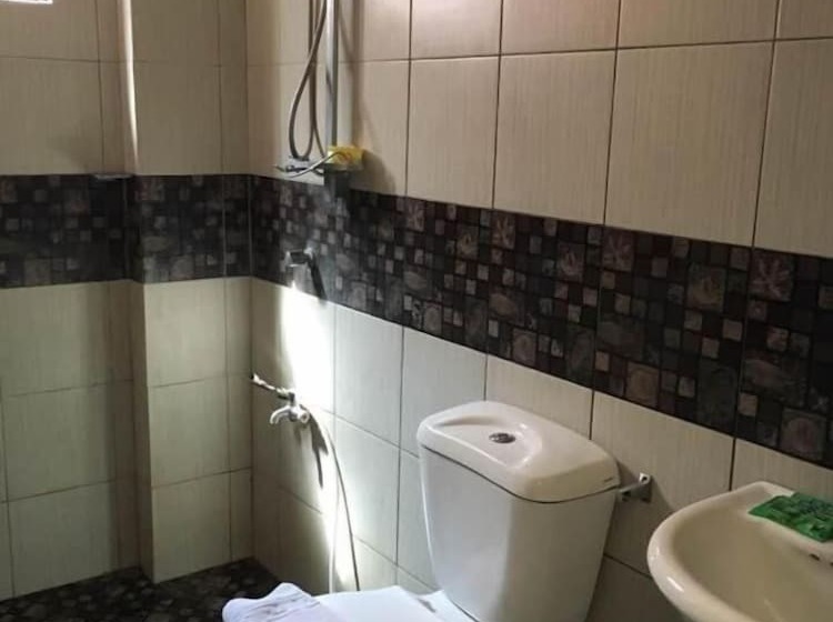 בית מלון כפרי Giecel Pension