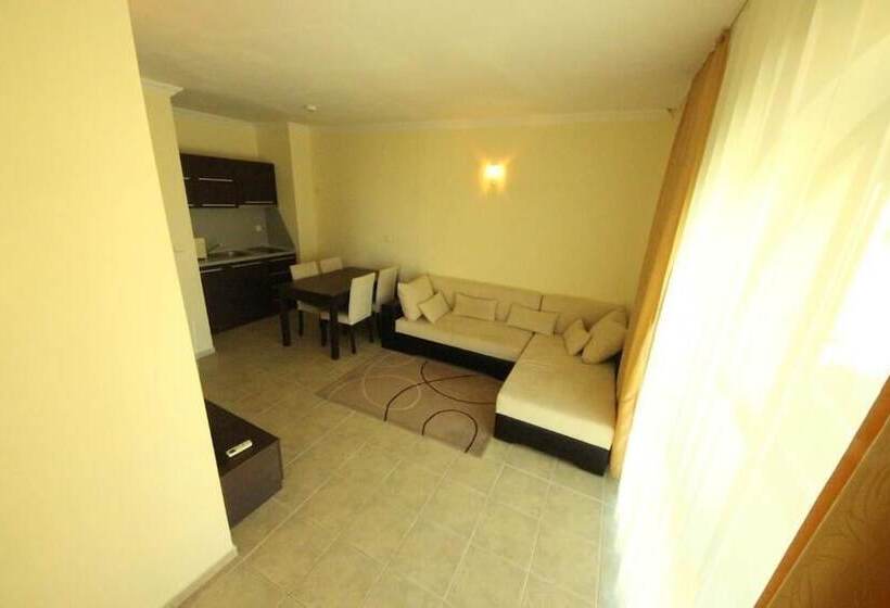 Menada Saint George Palace