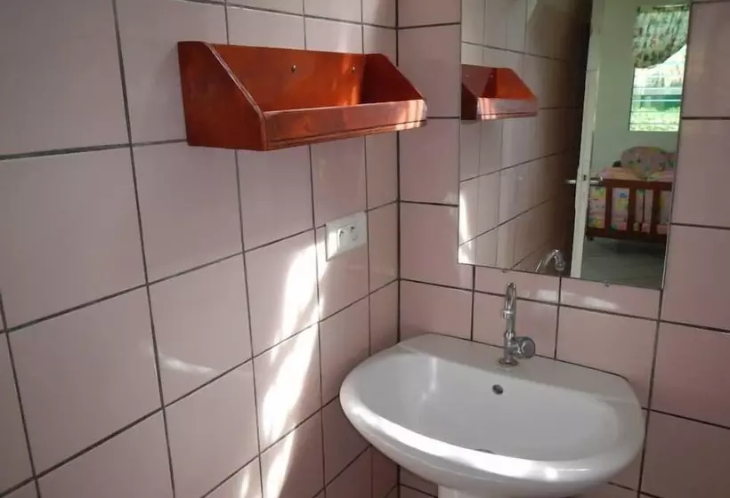 پانسیون Chalet Tipanier