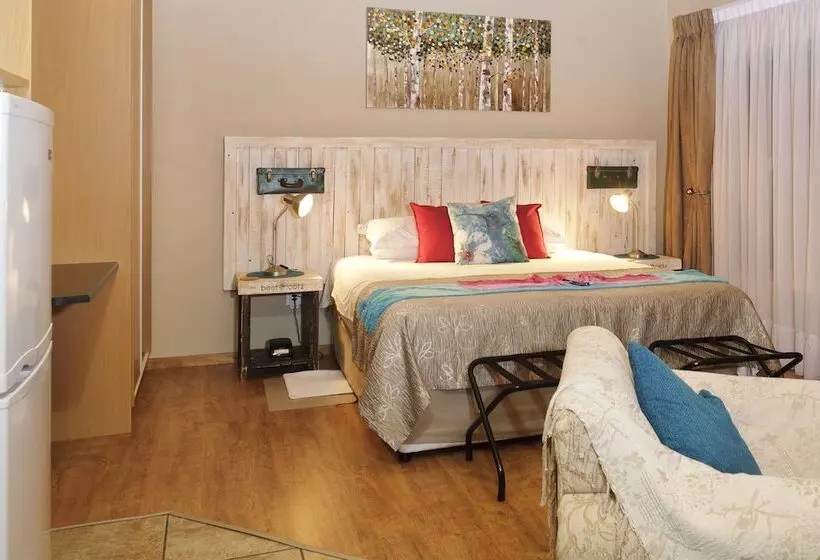 Majatalo Country Park