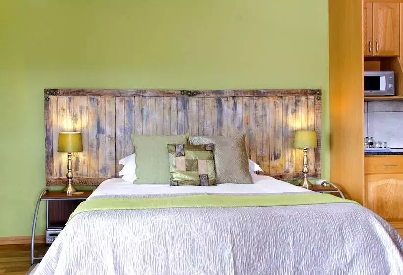 Majatalo Country Park