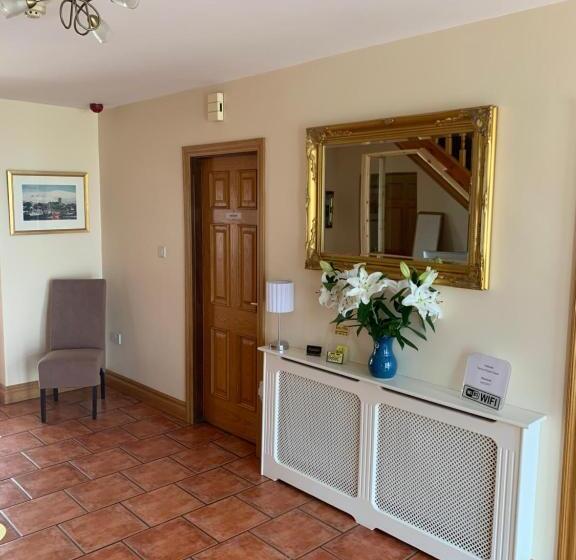 Пансион Dingle Harbour Nights   Room Only