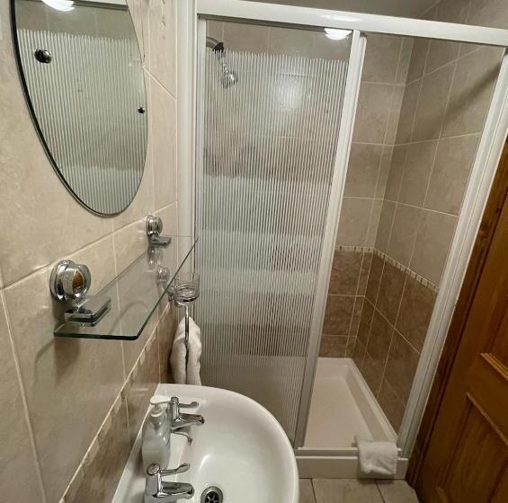 Пансион Dingle Harbour Nights   Room Only