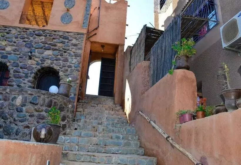 پانسیون Gîte D étape Imsker