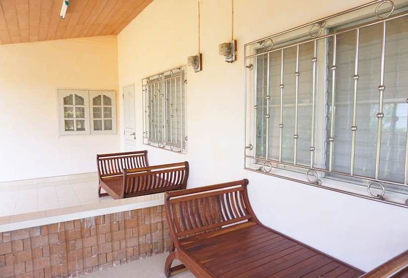 Pensió Na Thammachart