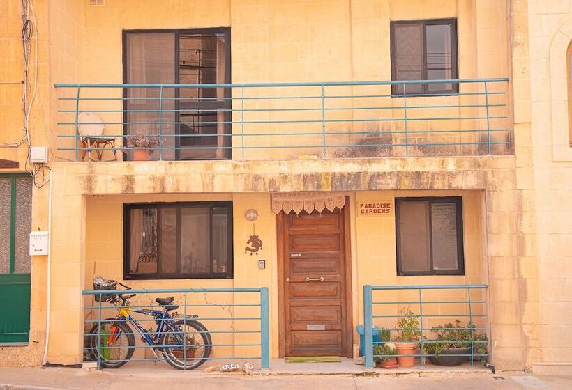 پانسیون Paradise Gardens