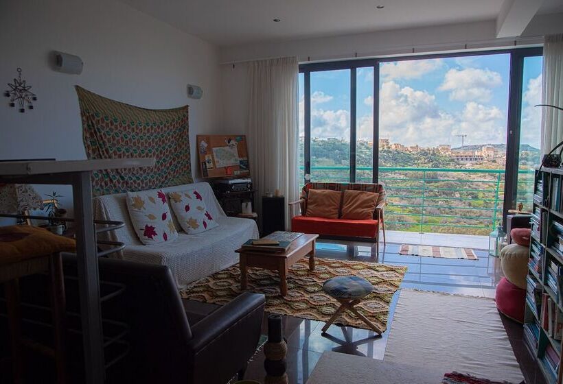 پانسیون Paradise Gardens