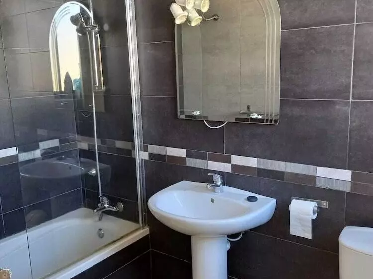 Majatalo Paradise Gardens