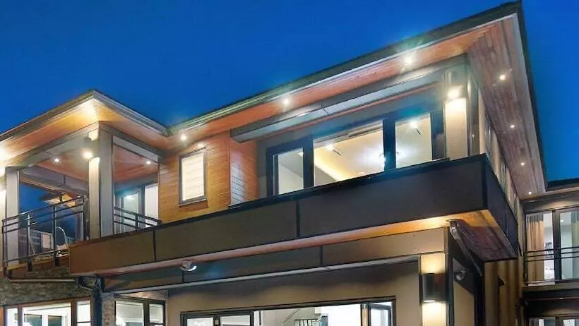 ペンション The Chateau