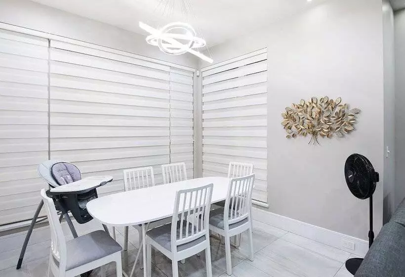 ペンション The Chateau