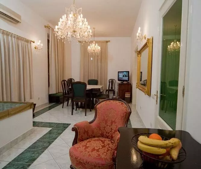 Apartments Villa Castello