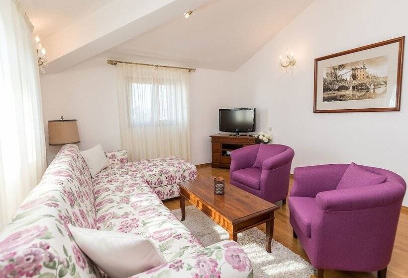 Apartments Villa Castello