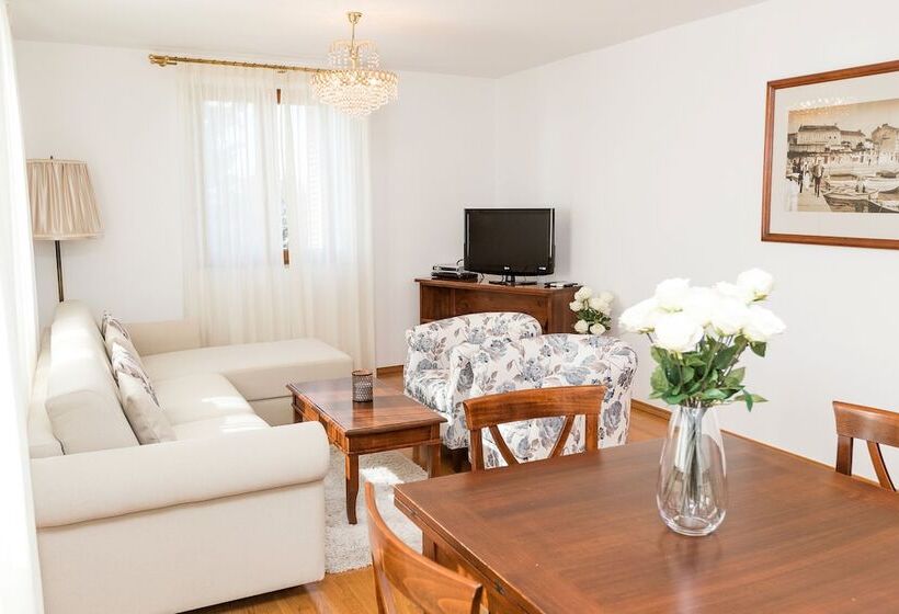 Apartments Villa Castello