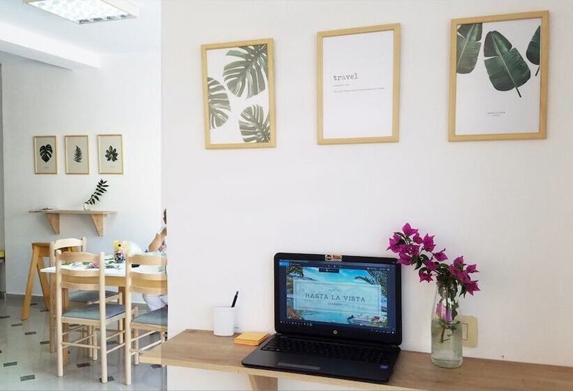 Hostel Hasta La Vista