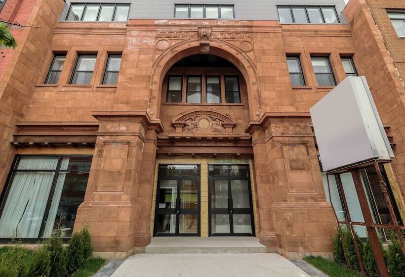 Parc Avenue Residence Mile End