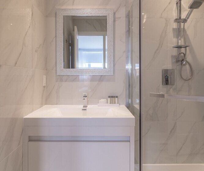 Parc Avenue Residence Mile End