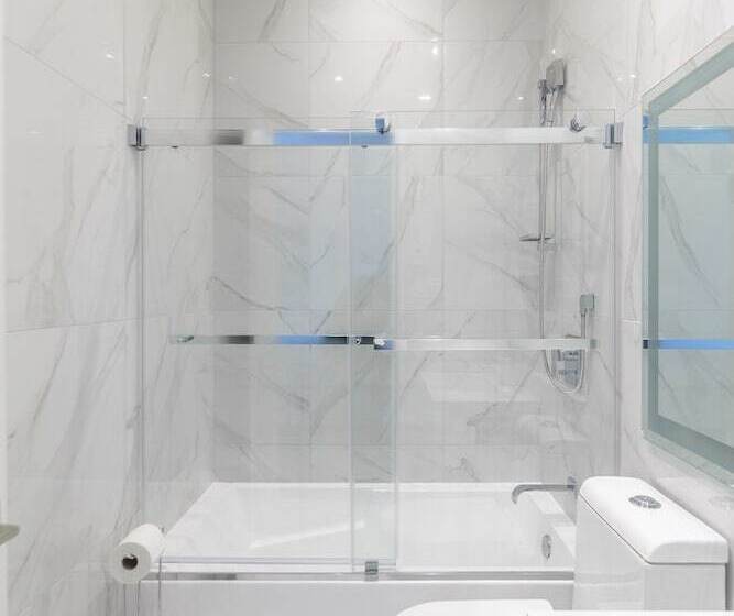 Parc Avenue Residence Mile End