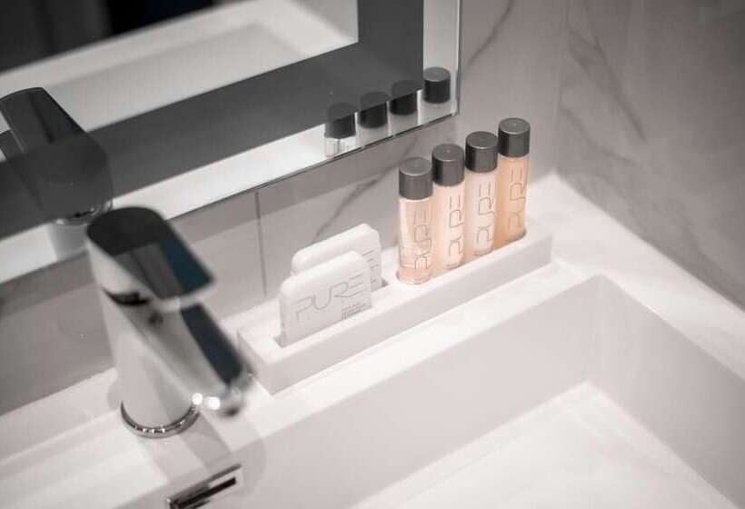 Parc Avenue Residence Mile End