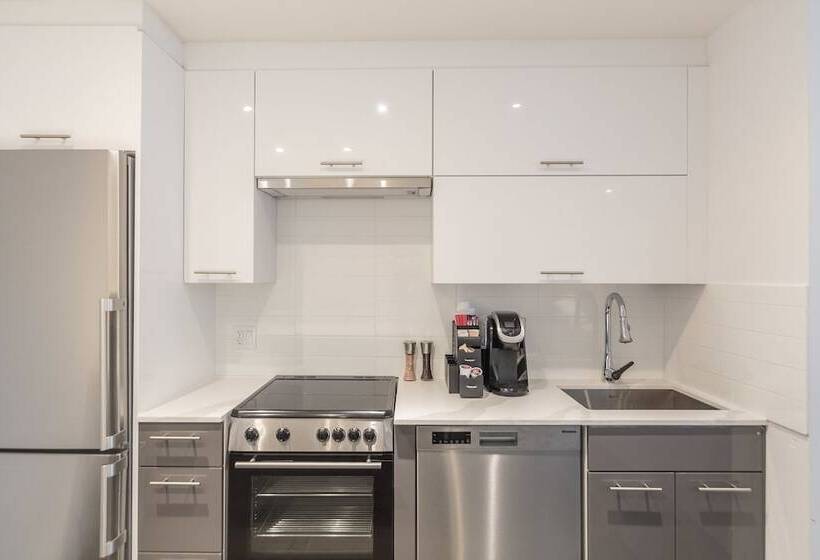 Parc Avenue Residence Mile End