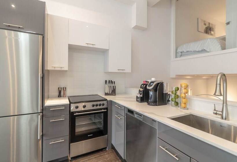 Parc Avenue Residence Mile End