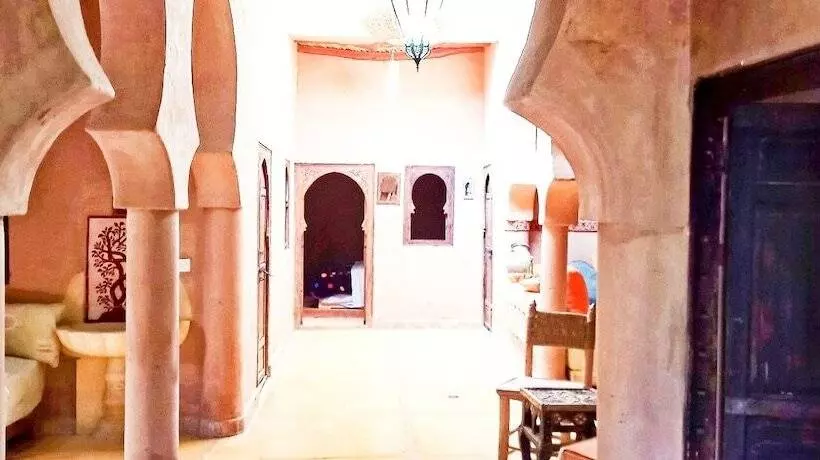 پانسیون Dar Boumida