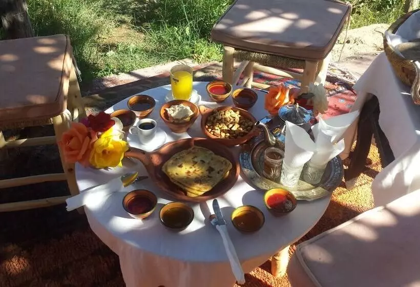 پانسیون Dar Boumida