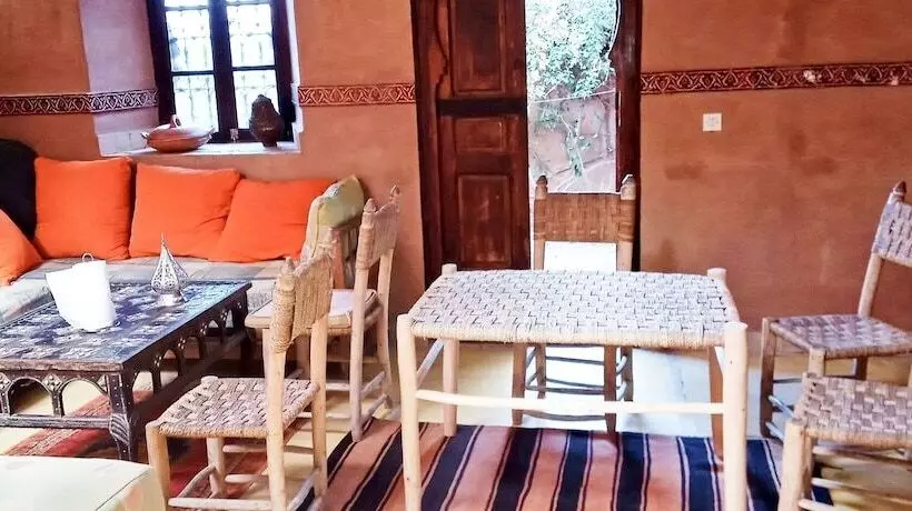 پانسیون Dar Boumida