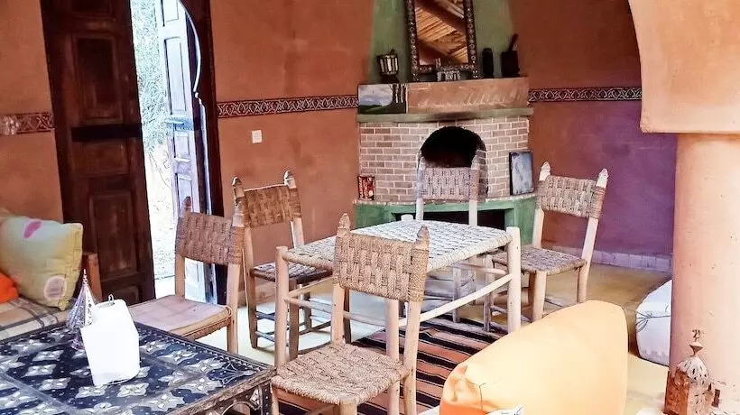 پانسیون Dar Boumida
