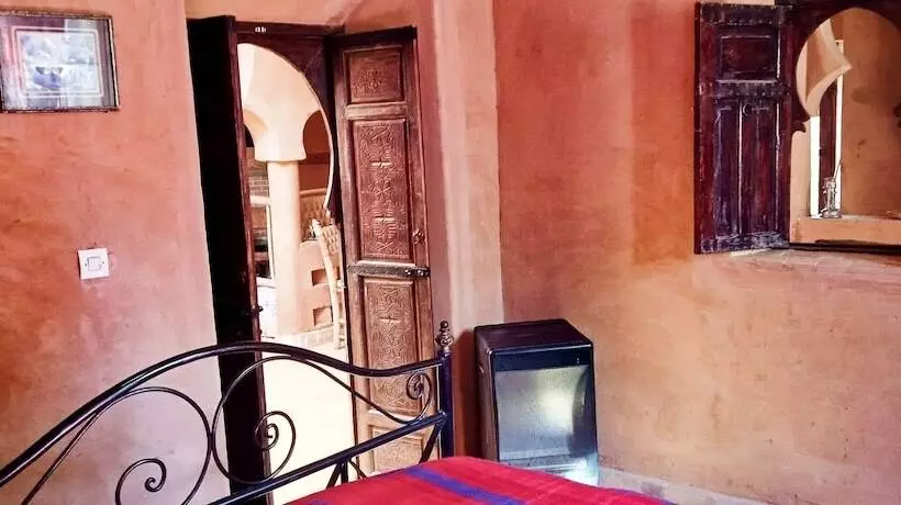پانسیون Dar Boumida