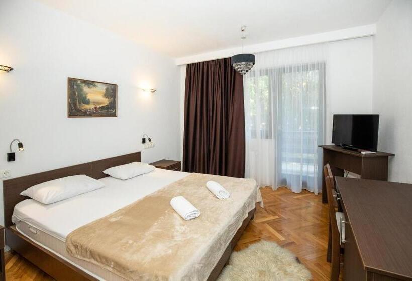 پانسیون Holiday Resort Zlatni Dol Mostar