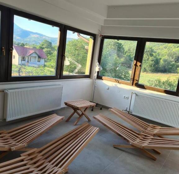 پانسیون Holiday Resort Zlatni Dol Mostar